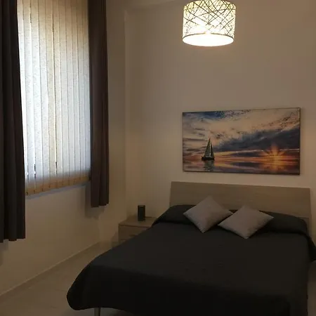 Fontana Greca בית הארחה